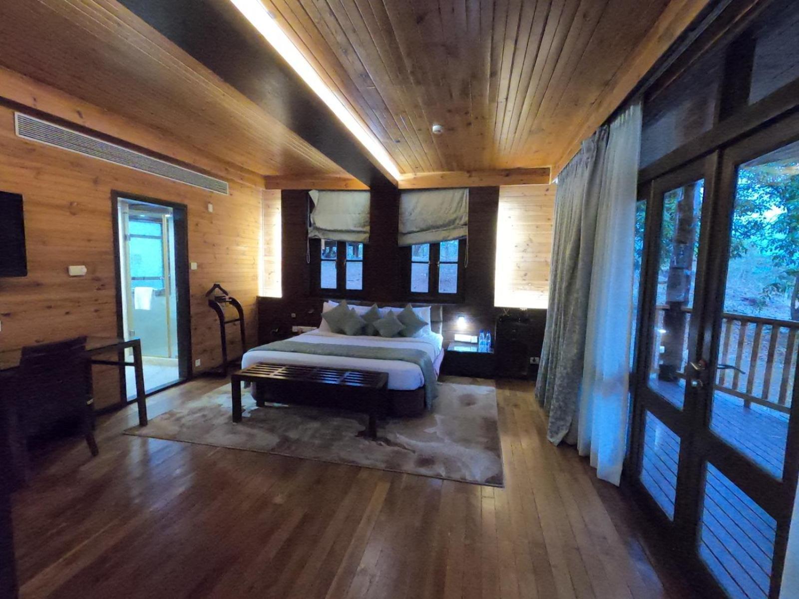 Aamby Valley City Lonavala Εξωτερικό φωτογραφία A bedroom at the resort