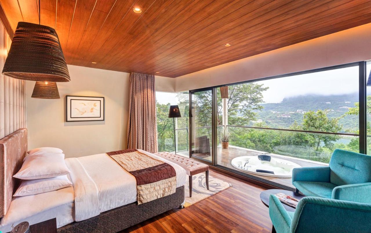 Aamby Valley City Lonavala Εξωτερικό φωτογραφία A room at the hotel